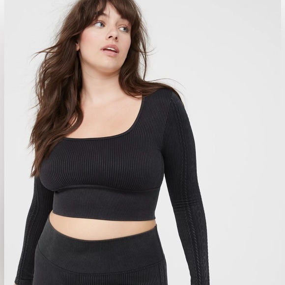 OFFLINE By Aerie Seamless Cable Square Neck Black Top Size Small - Picture 1 of 7